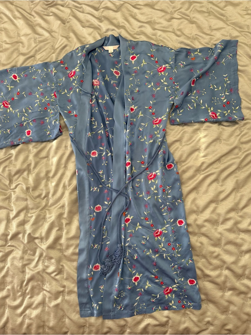Vintage Victoria’s Secret Y2K Silk Floral Embroidered Kimono Robe ✨ - Picture 5 of 8